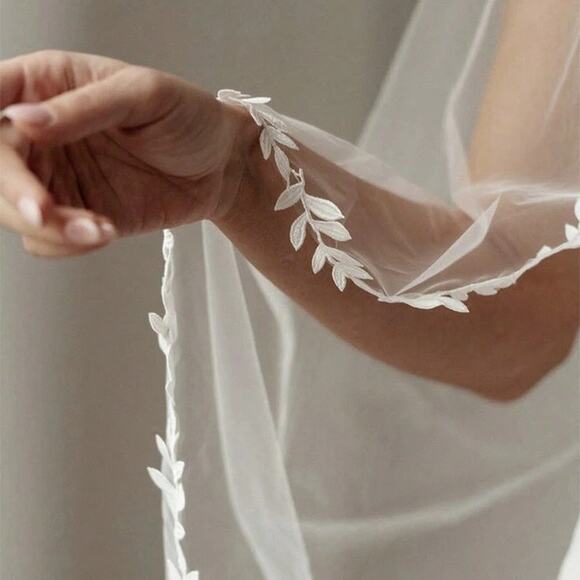 New Long Ivy Leaf Trim Bridal Veil‎ Wedding Lace Floral Cathedral Ivory White - Picture 1 of 6